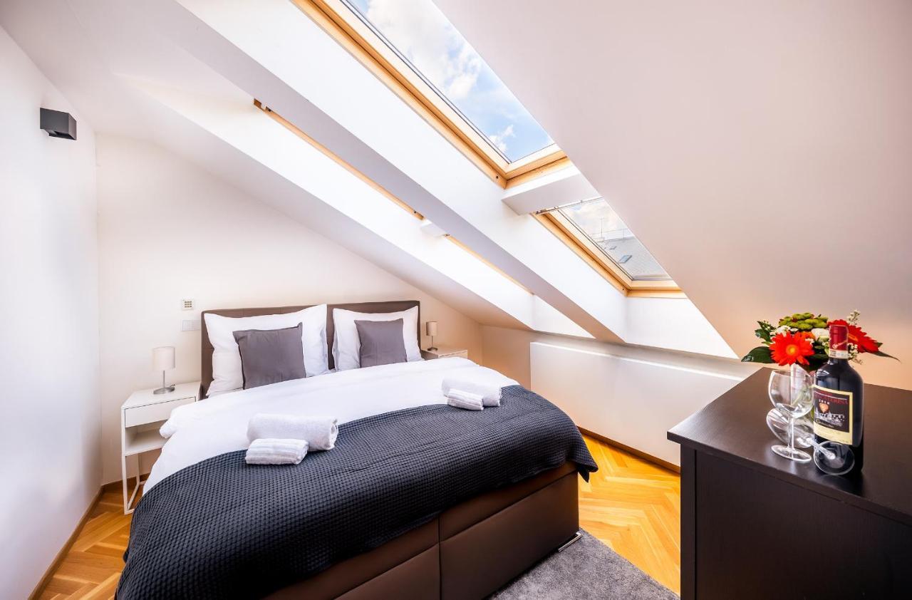 Luxurious Woodrow Wilson In Centre Apartmán