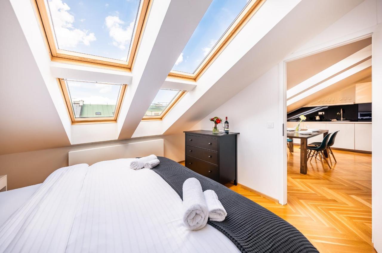 Luxurious Woodrow Wilson In Centre Praha