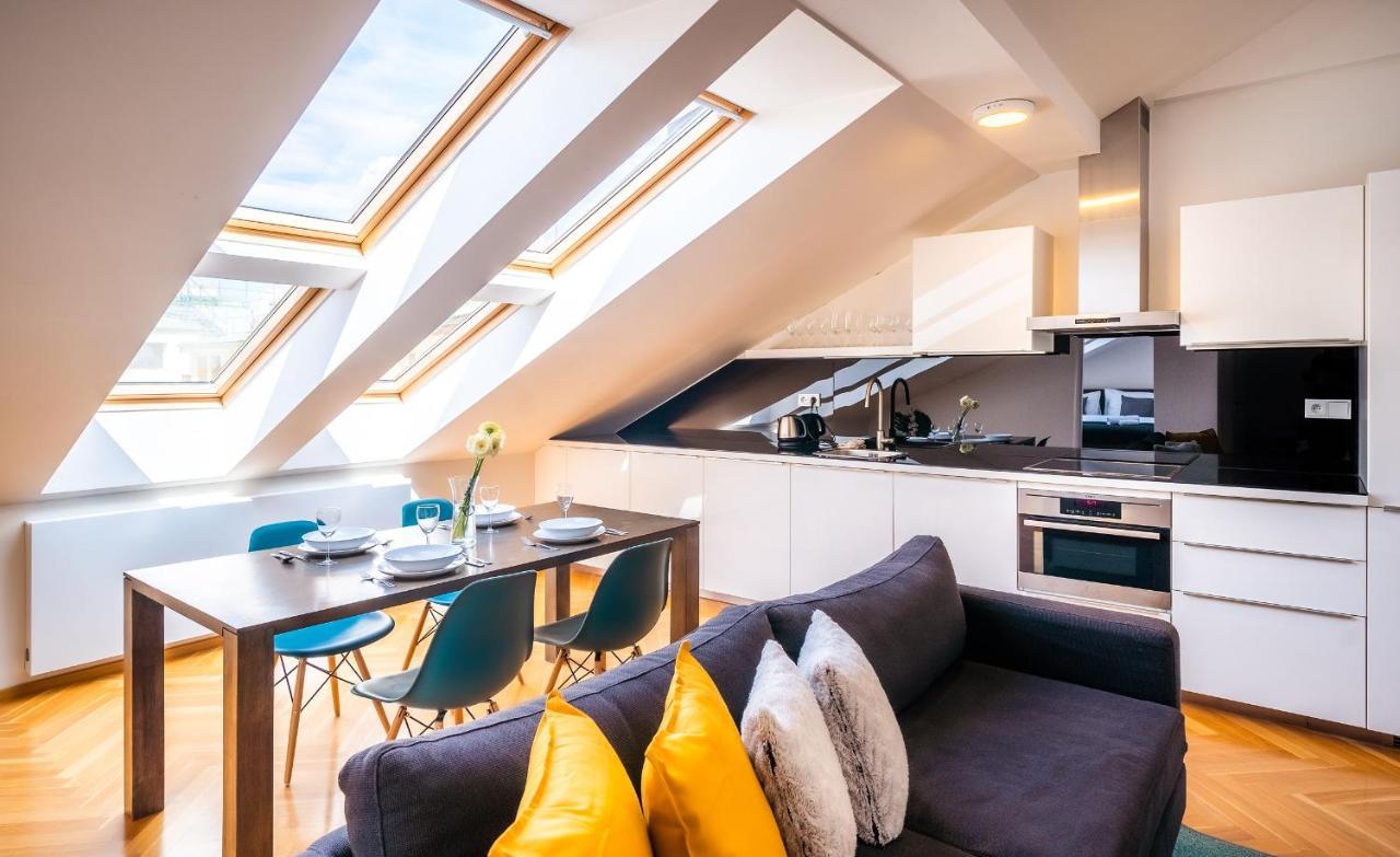 Luxurious Woodrow Wilson In Centre Praha